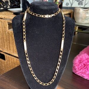 VINTAGE DIOR gold tone long chain with triple diamond arrows with o